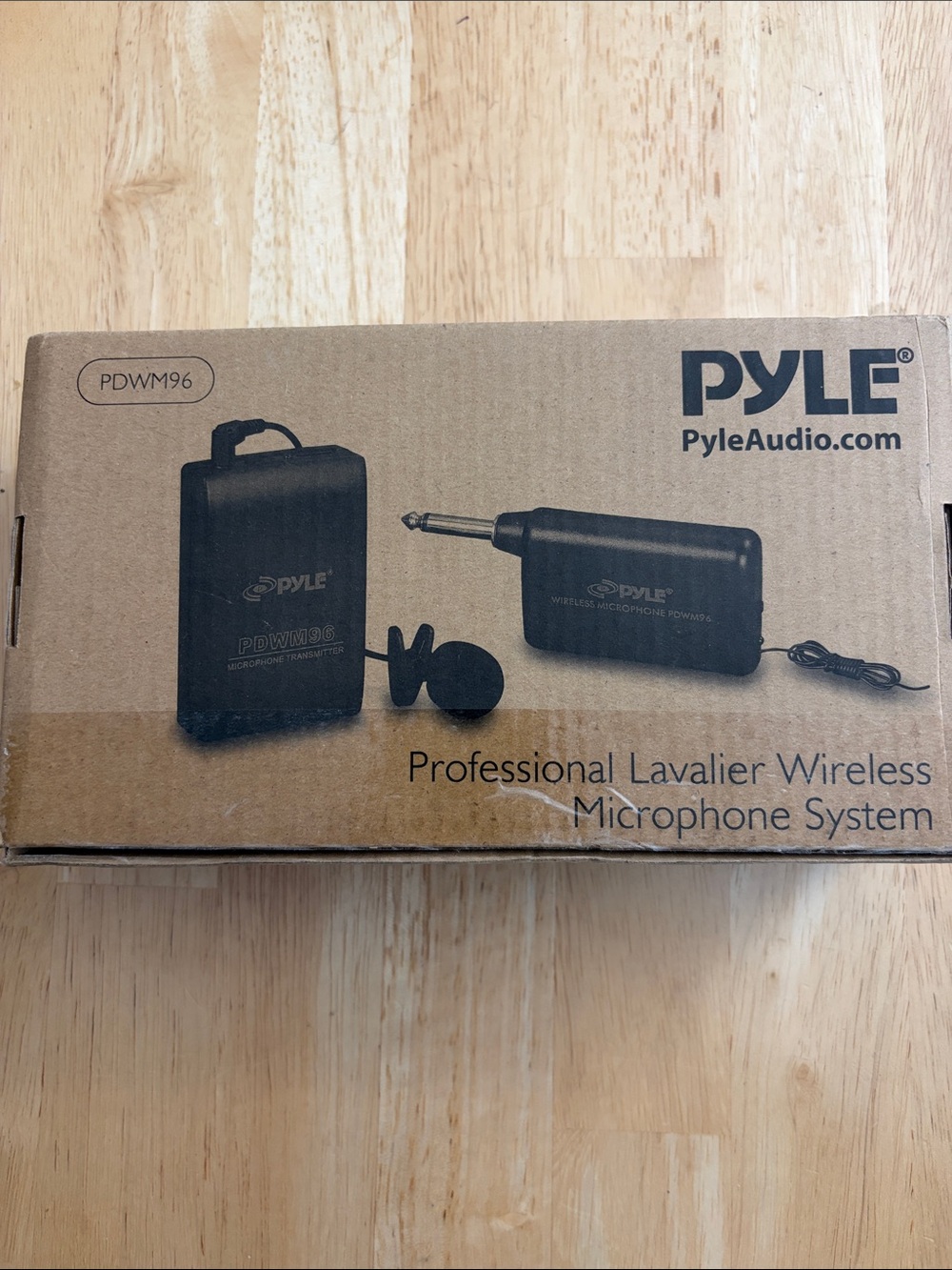 Pyle Professional Lavaliere Wireless Microphone System - Black